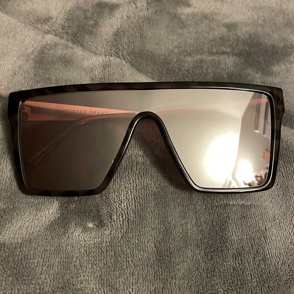 Foster Grant sunglasses